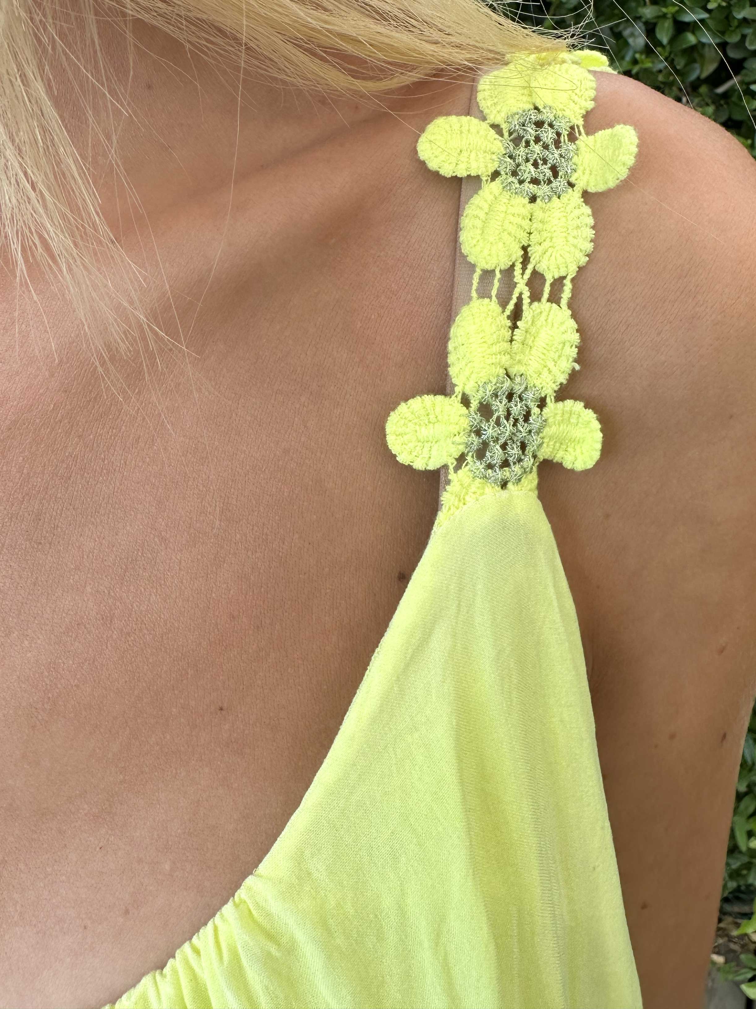 Ane - Sød sommerkjole med broderet stroppe